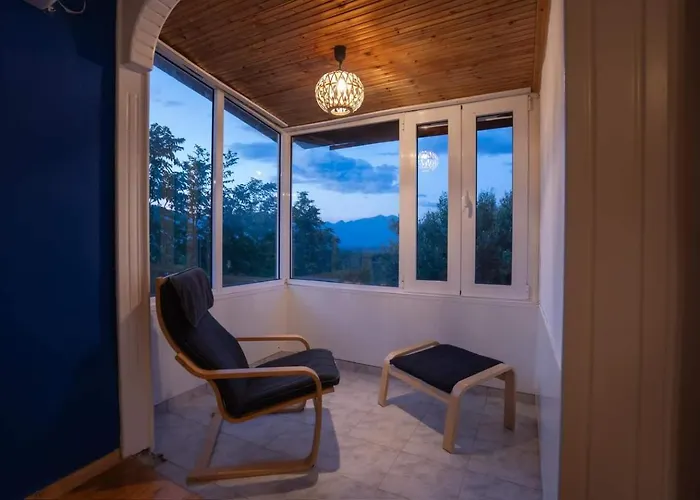 Gurba's House * Aridaía